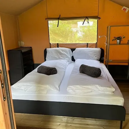 Luxuszelt Delta Glamping *